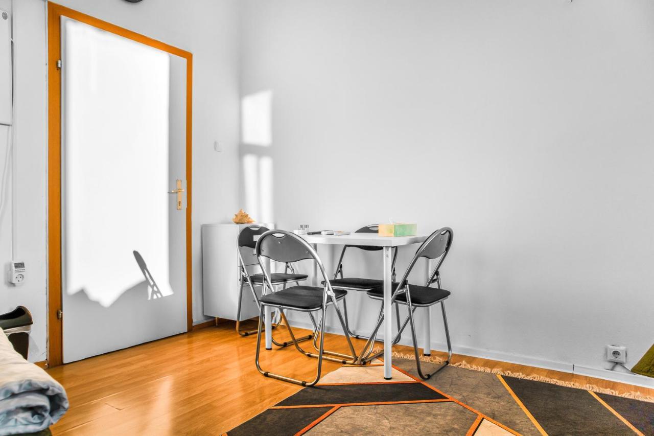 Joyful 2Br Shared Apt Near Millenium Tower & Danube River Wien Eksteriør bilde