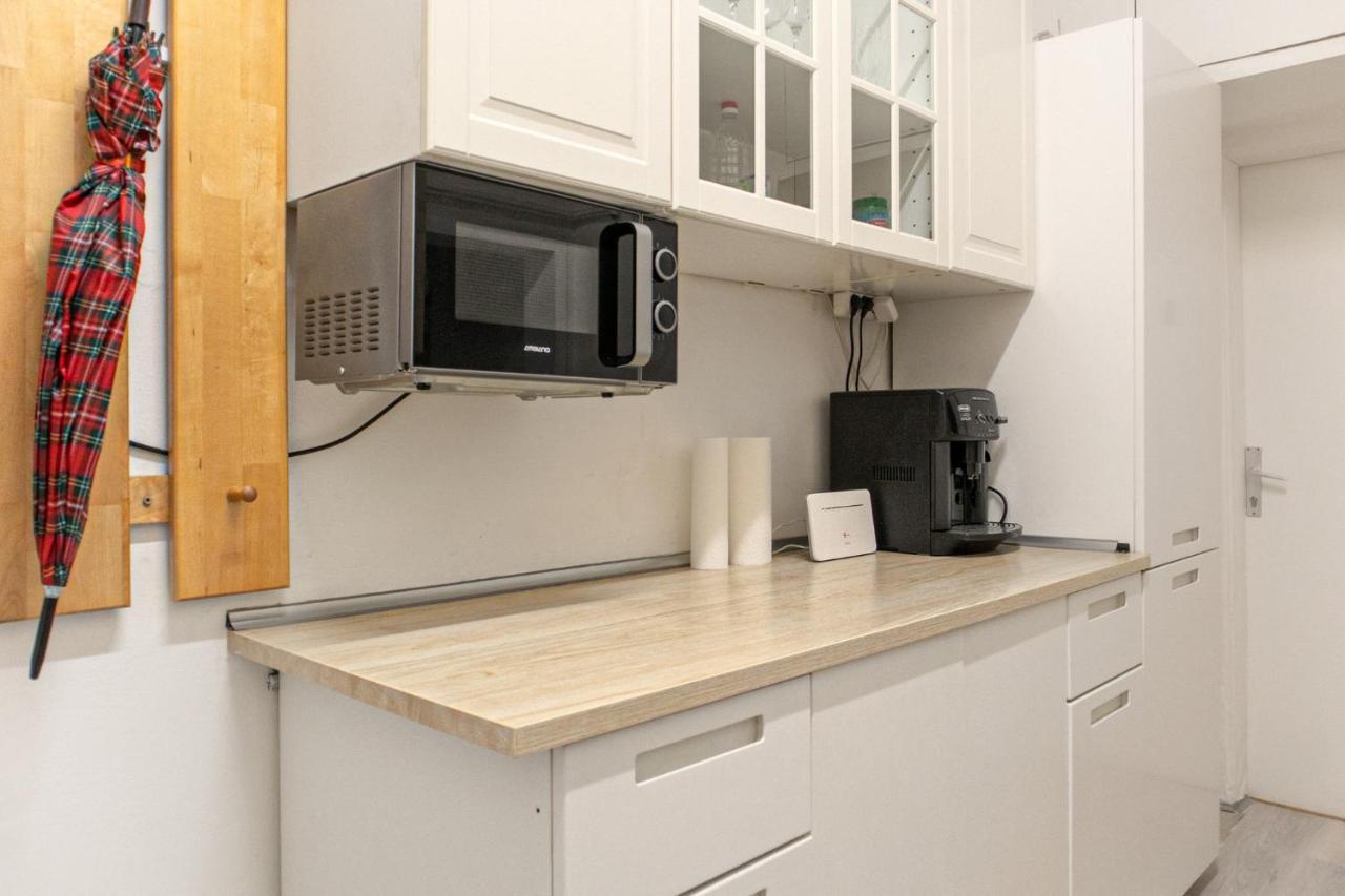 Joyful 2Br Shared Apt Near Millenium Tower & Danube River Wien Eksteriør bilde
