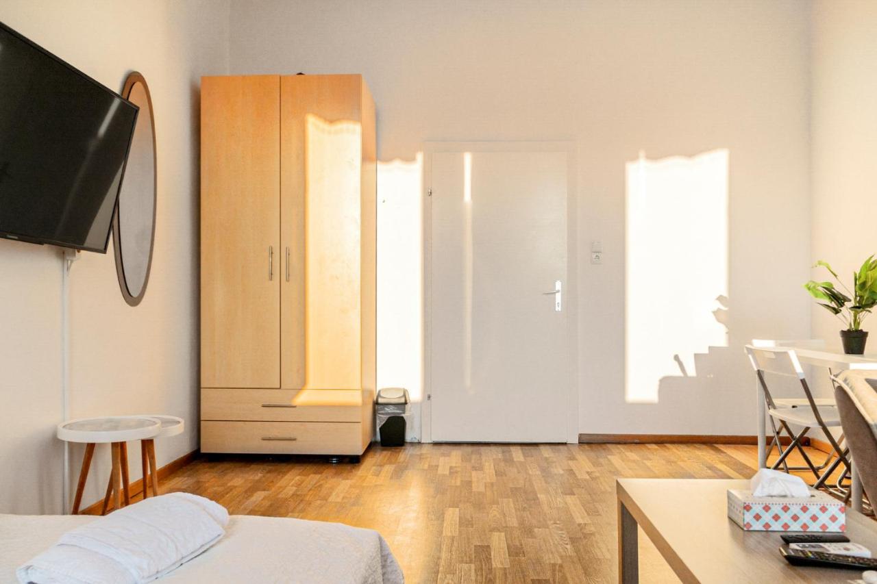 Joyful 2Br Shared Apt Near Millenium Tower & Danube River Wien Eksteriør bilde